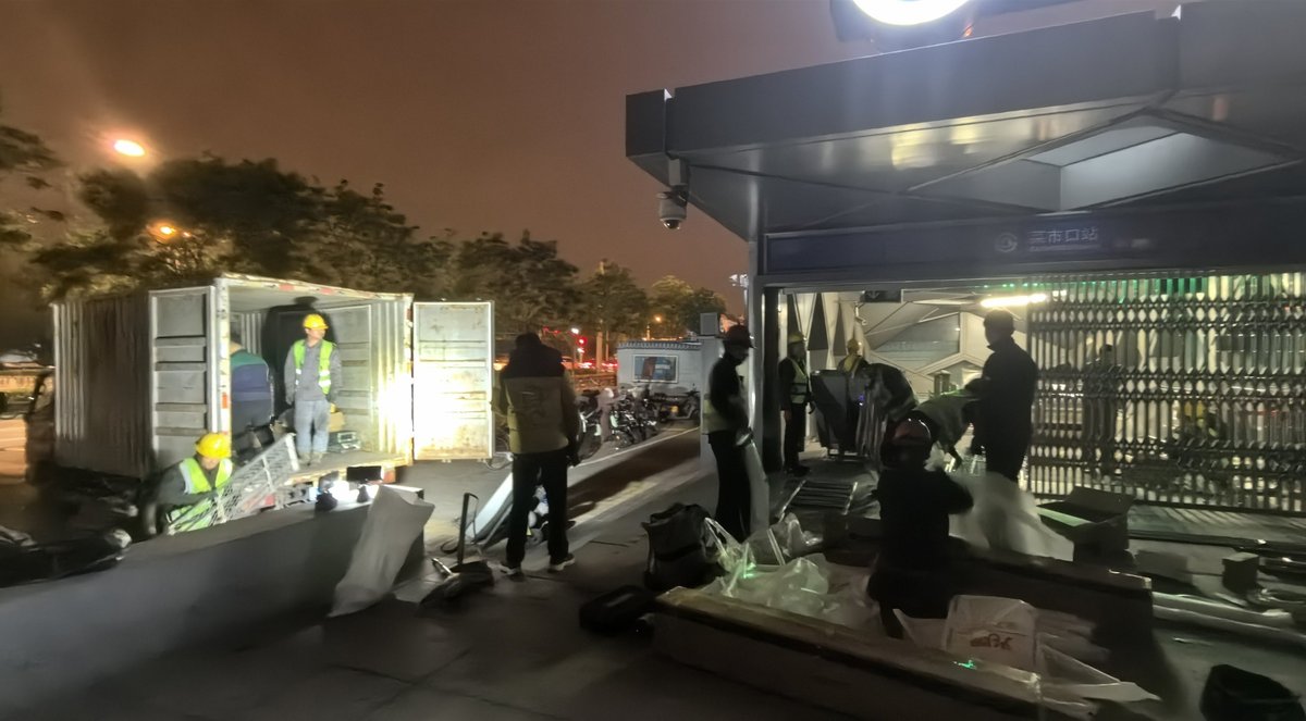 夜间梯子作业